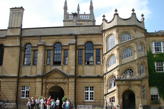 1.5-hour Oxford City and University Walking Tour - Who should book this Oxford walk?