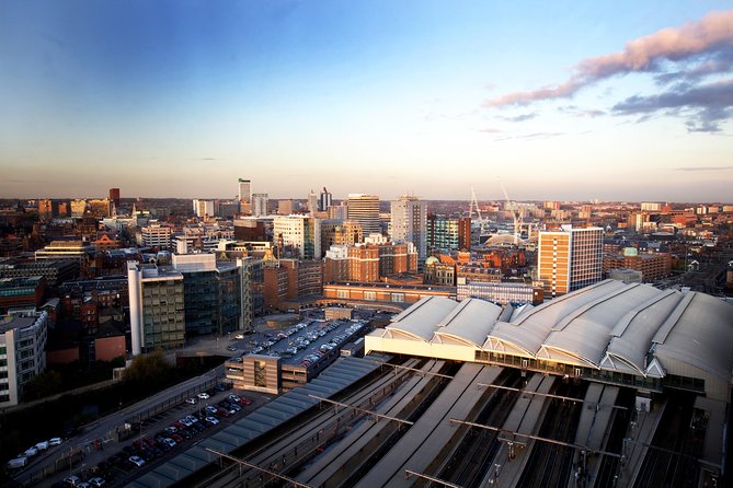 2 Hour Leeds Highlights Walking Tour - Key points at a glance