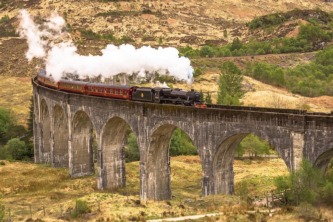 3-Day Isle of Skye, 'Hogwarts Express' Train and Highlands Tour - Day one: Rannoch Moor, Glencoe, and the Jacobite train
