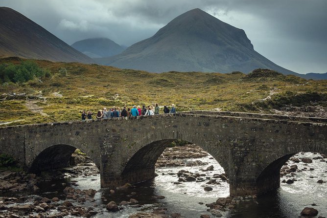 3-Day Isle of Skye Inverness Highlands and Glenfinnan Viaduct Tour from Edinburgh - Day 1: The Kelpies, Glencoe, and Glenfinnan