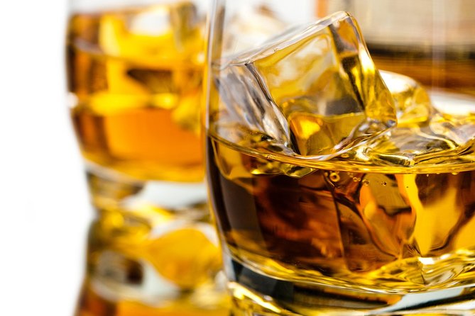 3-Day Speyside Whisky Tour from Edinburgh Including Admissions - The coach, group size, and daily pace