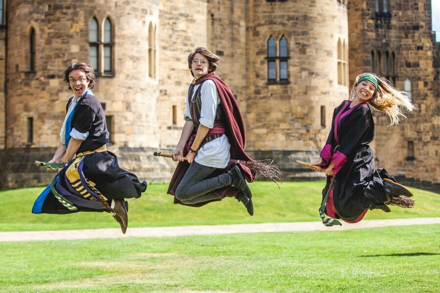 Alnwick: Alnwick Castle Ticket - Artisans Courtyard and medieval play