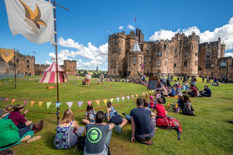 Alnwick Castle and Scottish Borders Tour from Edinburgh - Practical details before you book