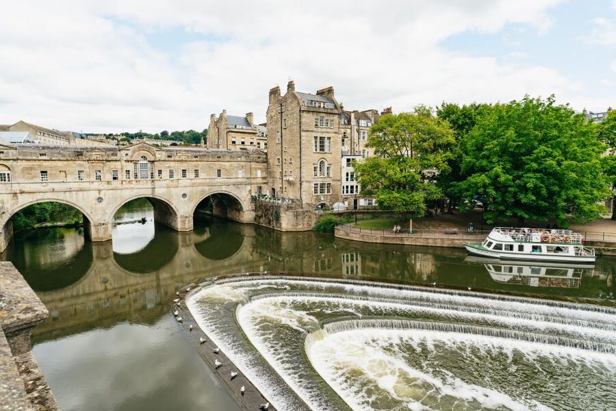 Bath: City Walking Tour with Optional Roman Baths Entry - The Roman Baths and the hot springs