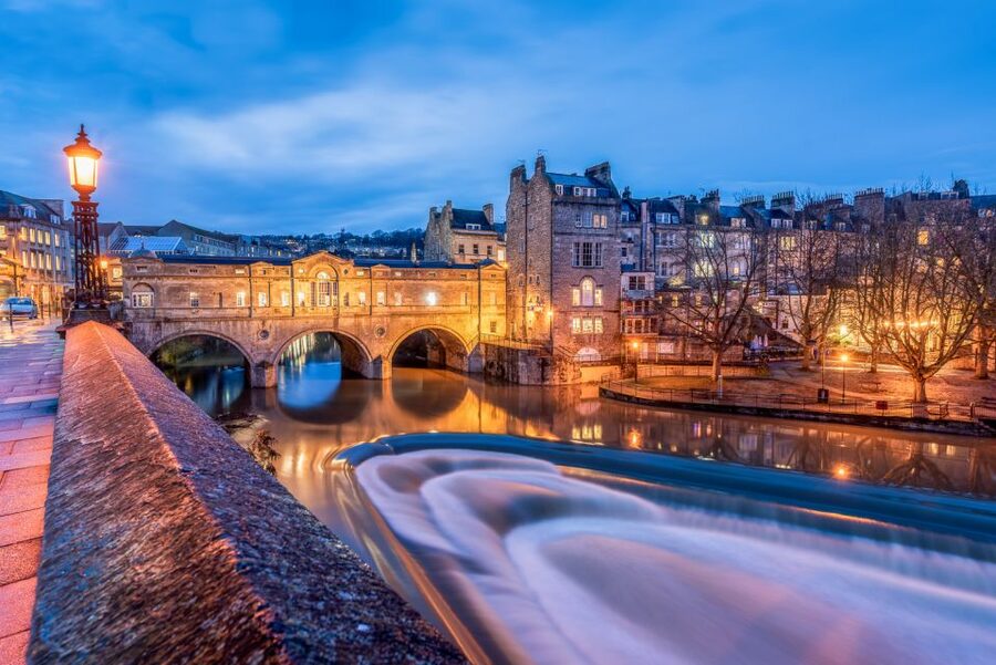 Bath: Guided Ghost Tour - Hidden lanes, old buildings, and the Jane Austen connection