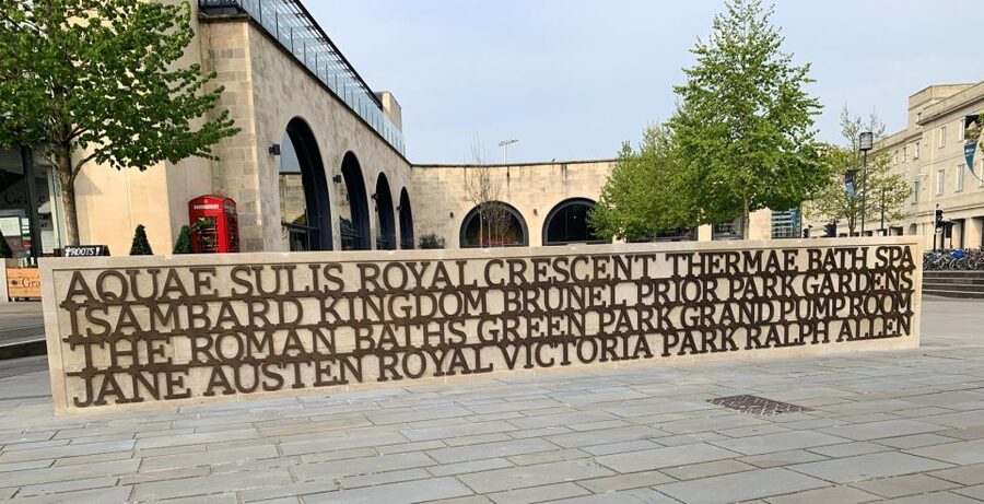 Bath: Walking Tour of Bath and Guided Tour of Bath Abbey - The hot springs, Pump Room, and Roman beginnings