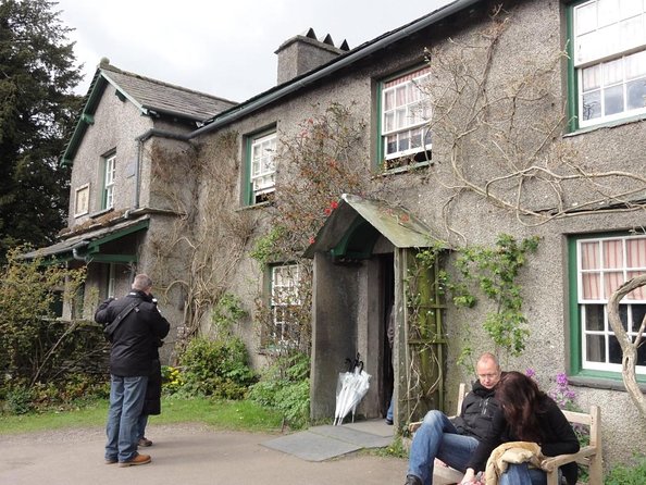 Beatrix Potter's Half Day Lake District Tour Including Lake Cruise - The Windermere cruise begins the day on an easy note