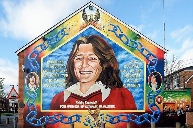 Belfast Political Tour-Conflicting Stories Walking Tour - Crossing the Peace Wall into Shankill