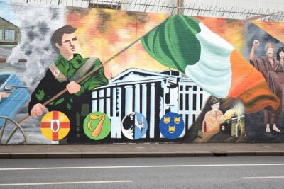 Belfast’s Political Mural Taxi Tour
