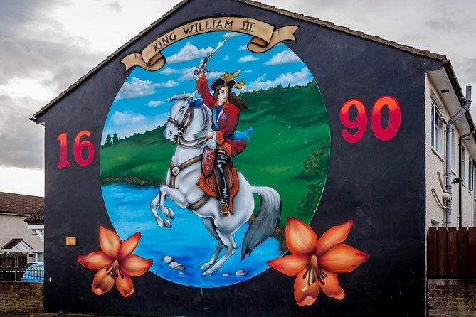 Belfast's Political Mural Taxi Tour - Who will get the most from this tour