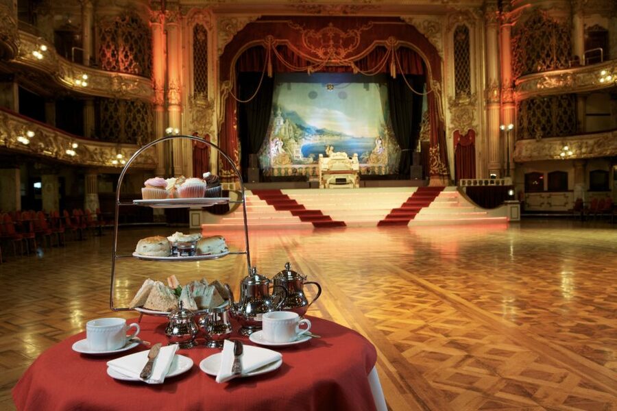 Blackpool: Afternoon Tea at Blackpool Tower Ballroom - The Wurlitzer and the dancers are the real entertainment