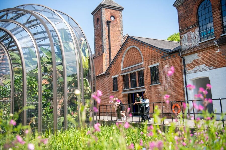 Bombay Sapphire Gin Distillery Tour - Your first drink at the Turbine Bar