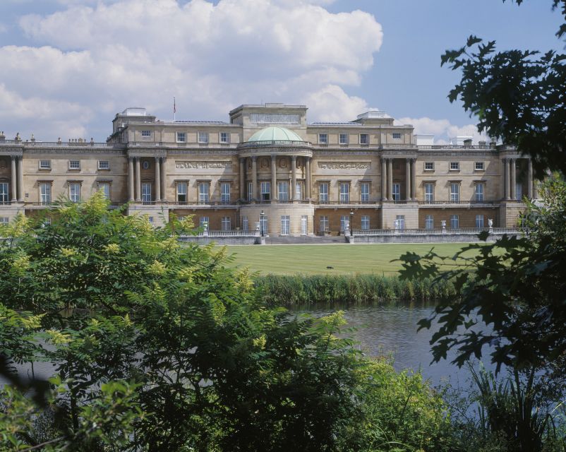 Buckingham Palace and Stonehenge Tour - Meeting at the King’s Gallery at 9:45am