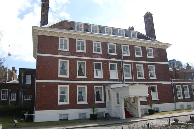 Call the Midwife Location Tour in Chatham - Is the $55.50 price good value?
