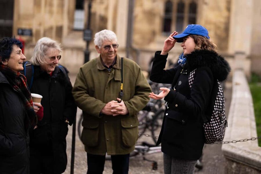 Cambridge: Alumni-Led Walking & Punting Tour w/Kings College - Why a student guide changes the Cambridge walk
