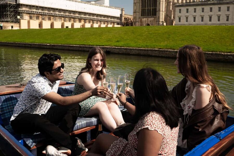 Cambridge: Alumni-Led Walking & Punting Tour w/Kings College - My verdict: book the combination if Cambridge is your main day