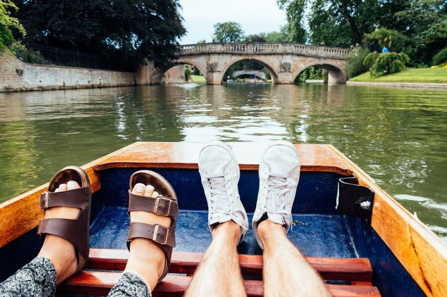 Cambridge: Alumni-Led Walking & Punting Tour w/Kings College - Timing, meeting point, and preparation