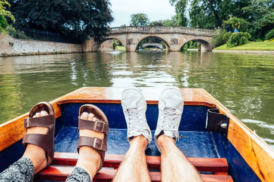 Cambridge: Guided River Cam Punting Tour - A peaceful 45 minutes, not a rushed city tour