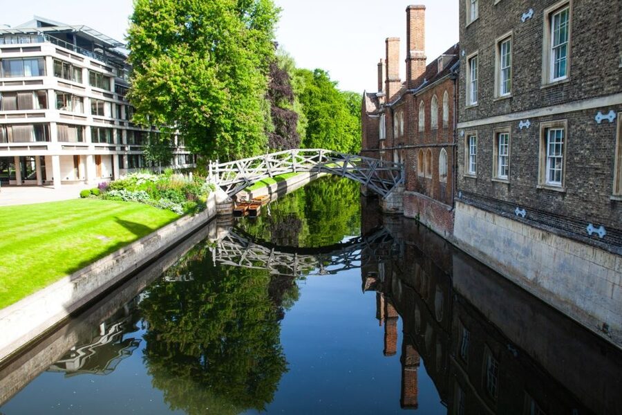 Cambridge: University Alumni Tour with Kings College Option - Senate House and the university’s grand face