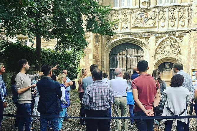 Cambridge University Walking Tour by Alumni™ Kings College Option - Meeting outside King’s College