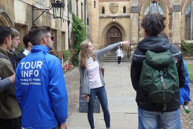 Cambridge University Walking Tour by Alumni™ Kings College Option - Senate House and Cambridge traditions