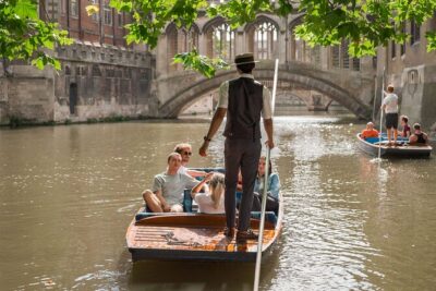 Cambridge Walking & Punting Tour by Alumni™ King’s College Option