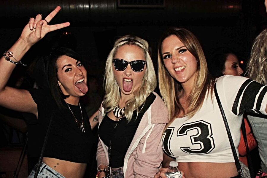 Camden Pub Crawl & Bar Tour London - Starting at Belushi’s Camden between 7:30 and 8:30 PM