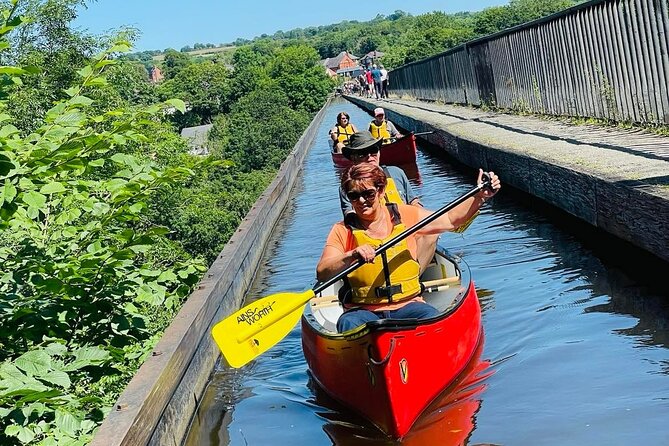 Canoe Trip Over the Pontcysyllte Aqueduct - Paddling along the Llangollen Canal