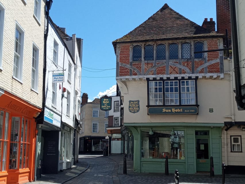 Canterbury: Walking Tour with Green Badge Guide - Why the Green Badge guide matters