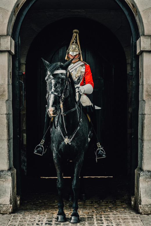 Changing of the Guard Experience in London - Should you book the Changing of the Guard Experience?