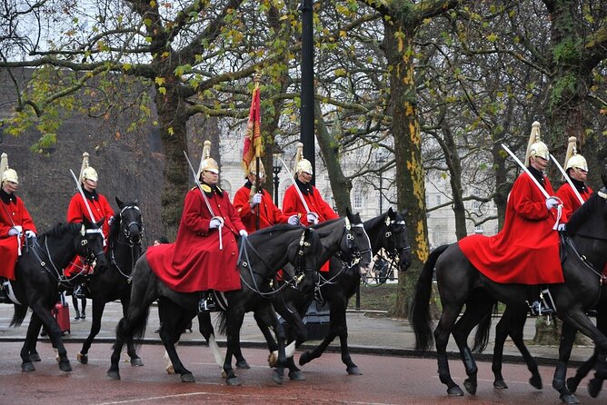 Changing of the Guard Guided Walking Tour in London - How much value do you get for $25.52?