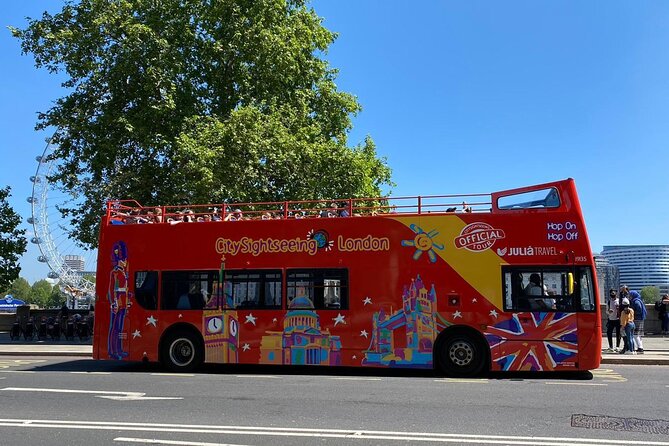 City Sightseeing London Hop-On Hop-Off Bus Tour & Bookable Extras - Hyde Park, Piccadilly, and the West End