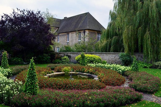 Cotswolds Villages and Oxford Full Day Tour from London - Group size, comfort, and pace