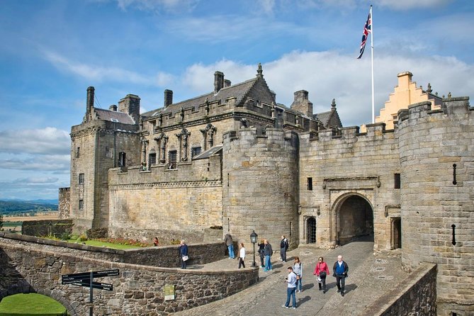 Day Trip to Loch Lomond and Trossachs National Park with Optional Stirling Castle Tour from Edinburgh - The Kelpies: a powerful 30-minute photo stop