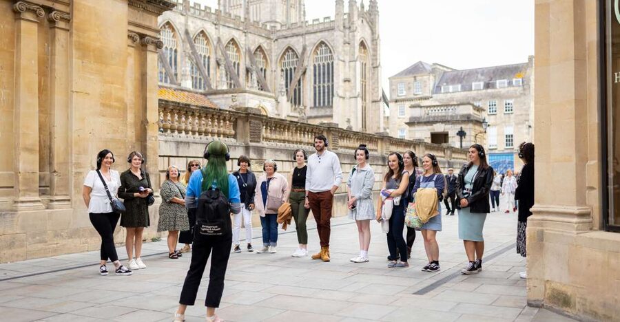 Discover Bath and Bridgerton with Music - Music, headphones, and the feel of the walk