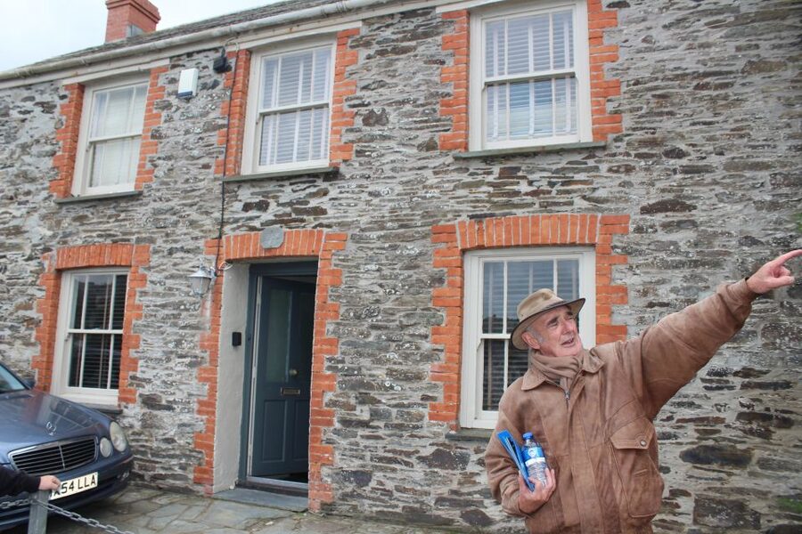 Doc Martin Tour - Why Port Isaac makes such a good film set