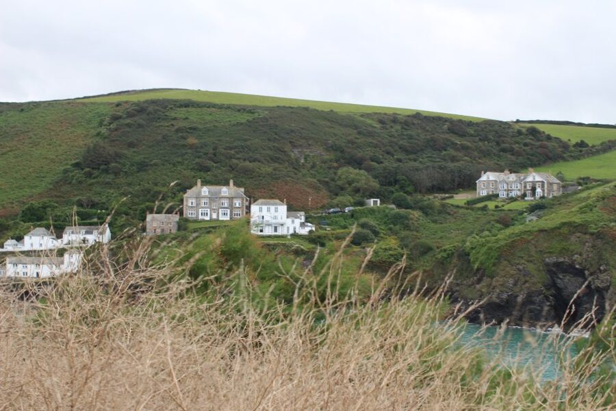 Doc Martin Tour - Starting outside Harbour Treats