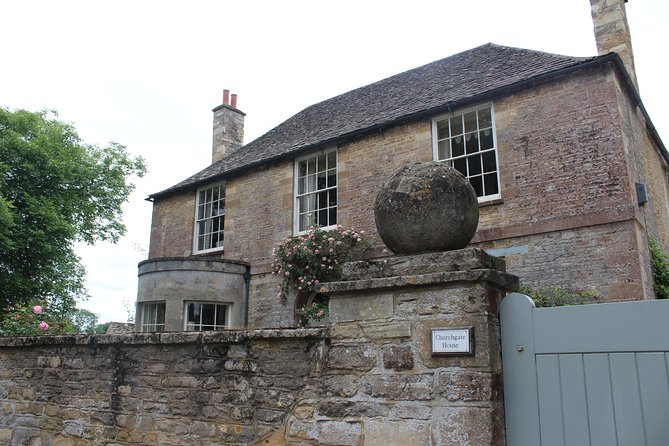 Downton Abbey and Village Small Group Tour from London - The guide and driver can make or break the day