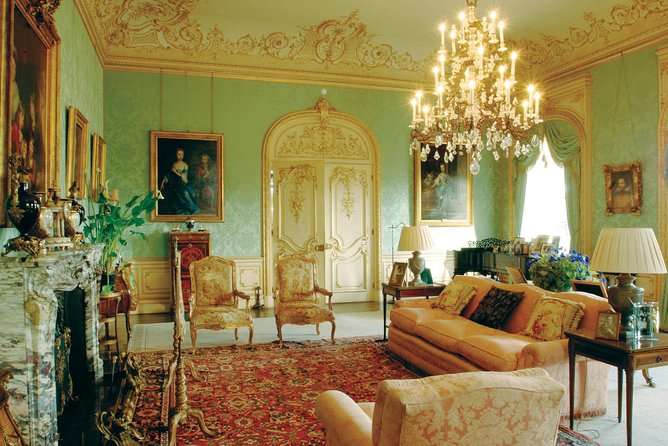 Downton Abbey & Highclere Castle Tour from London, with Oxford - The guides can shape the whole day