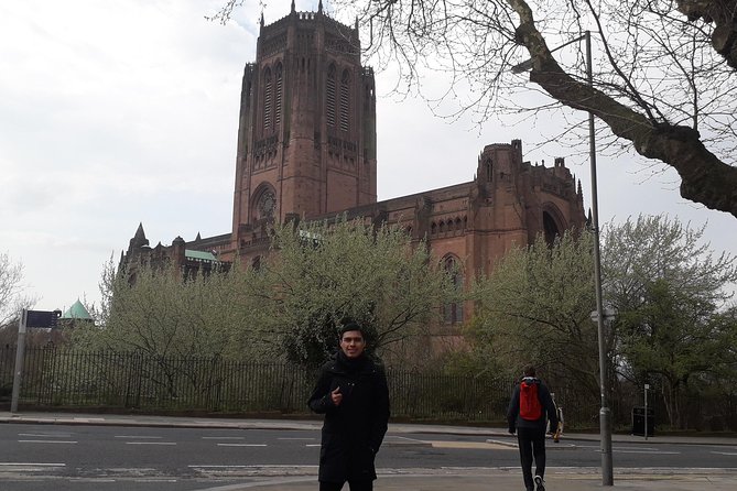 Downtown Liverpool Walking Tour - In Spanish - Liverpool ONE and the changing city center