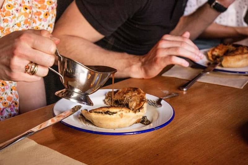 Eating London: Twilight Soho VIP Food & Drinks Tour - Chinatown and the Bun House stop