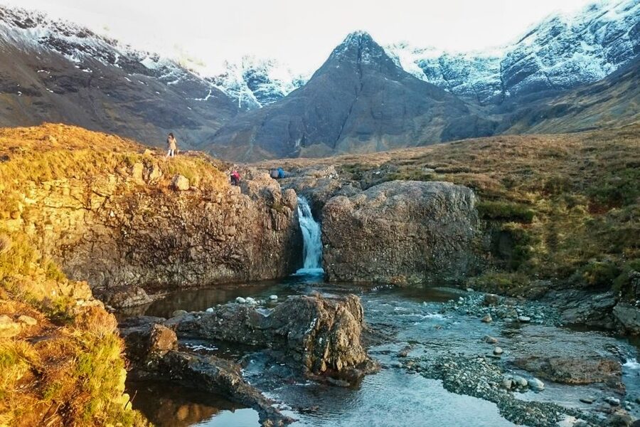 Edinburgh: 3-Day Isle of Skye, Highlands, and Loch Ness Tour - Eilean Donan Castle and the road to Loch Ness