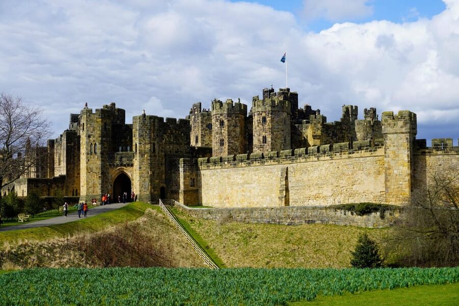 Edinburgh: Bamburgh Castle, Northumberland and Alnwick Trip - Alnwick, the Windsor of the North