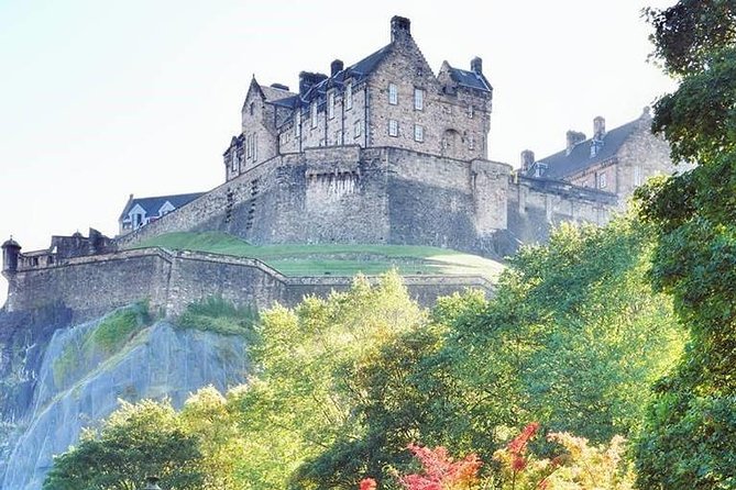 Edinburgh Castle Guided Walking Tour in English - What you learn about the grounds and key buildings