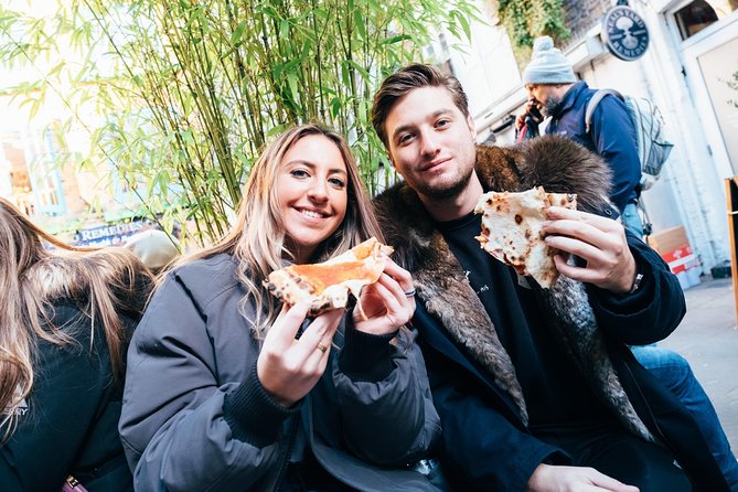 Edinburgh Cheese Crawl : Guided Food Tour - Browsing Stockbridge Market and local food shops