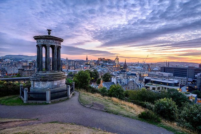 Edinburgh Darkside Walking Tour: Mysteries, Murder and Legends - What this dark history walk is really like