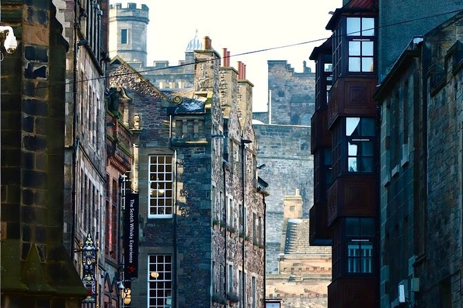 Edinburgh Food Tour with Scotch, Haggis, a Secret Dish & More - Cakes, cheese, tea, and the final stop