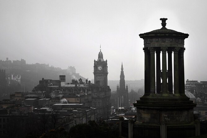 Edinburgh Ghost Tour: Mysteries, Legends and Murders - The guides make or break the evening