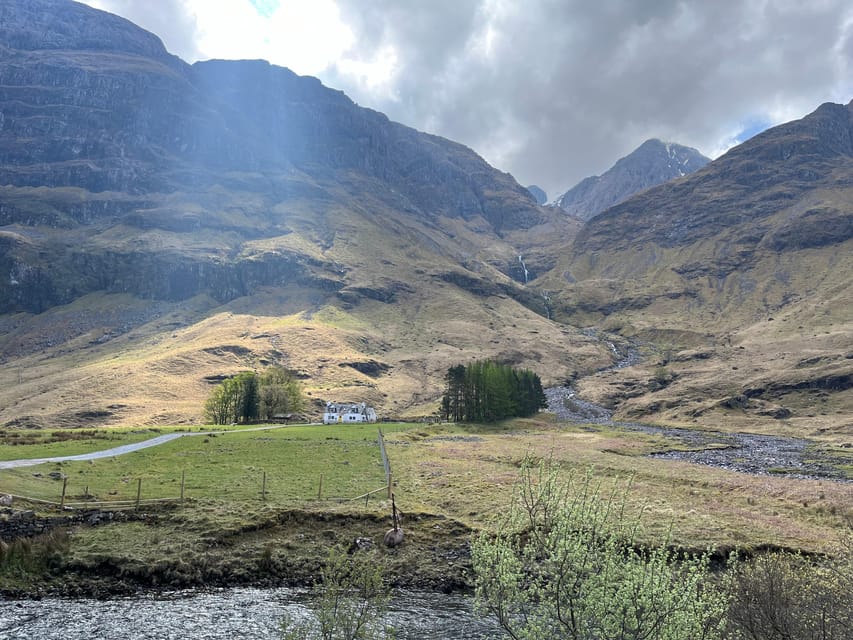 Edinburgh: Glenfinnan Viaduct, Glencoe & Fort William - What the guides add to the day