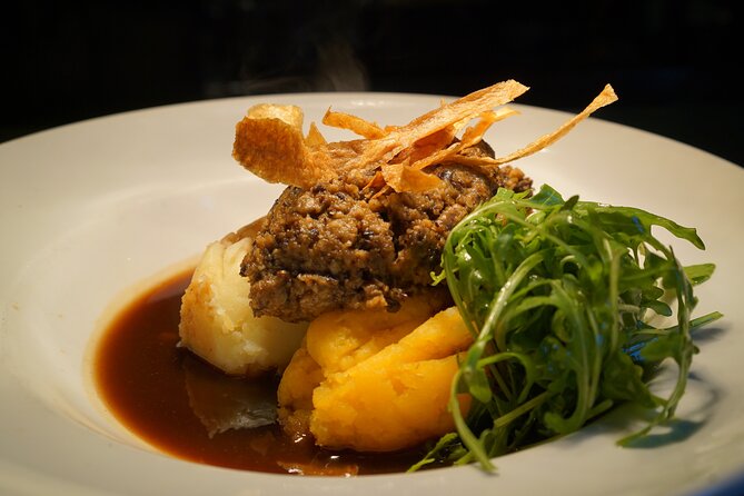 Edinburgh Luxury Private Food & Drink Tour with Eat Walk Tours - Old Town: a thousand years of stories without the usual crowds
